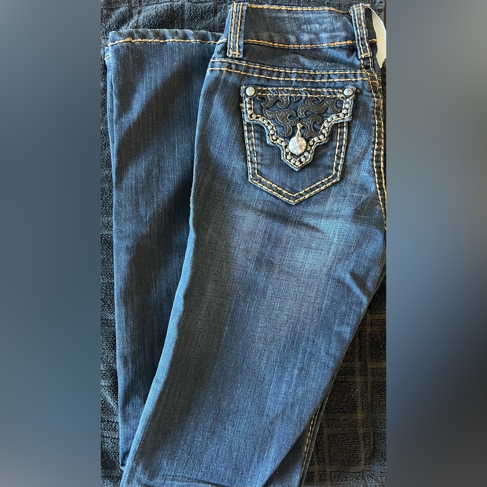 Brand New Antique Rivet Size 26 Jeans